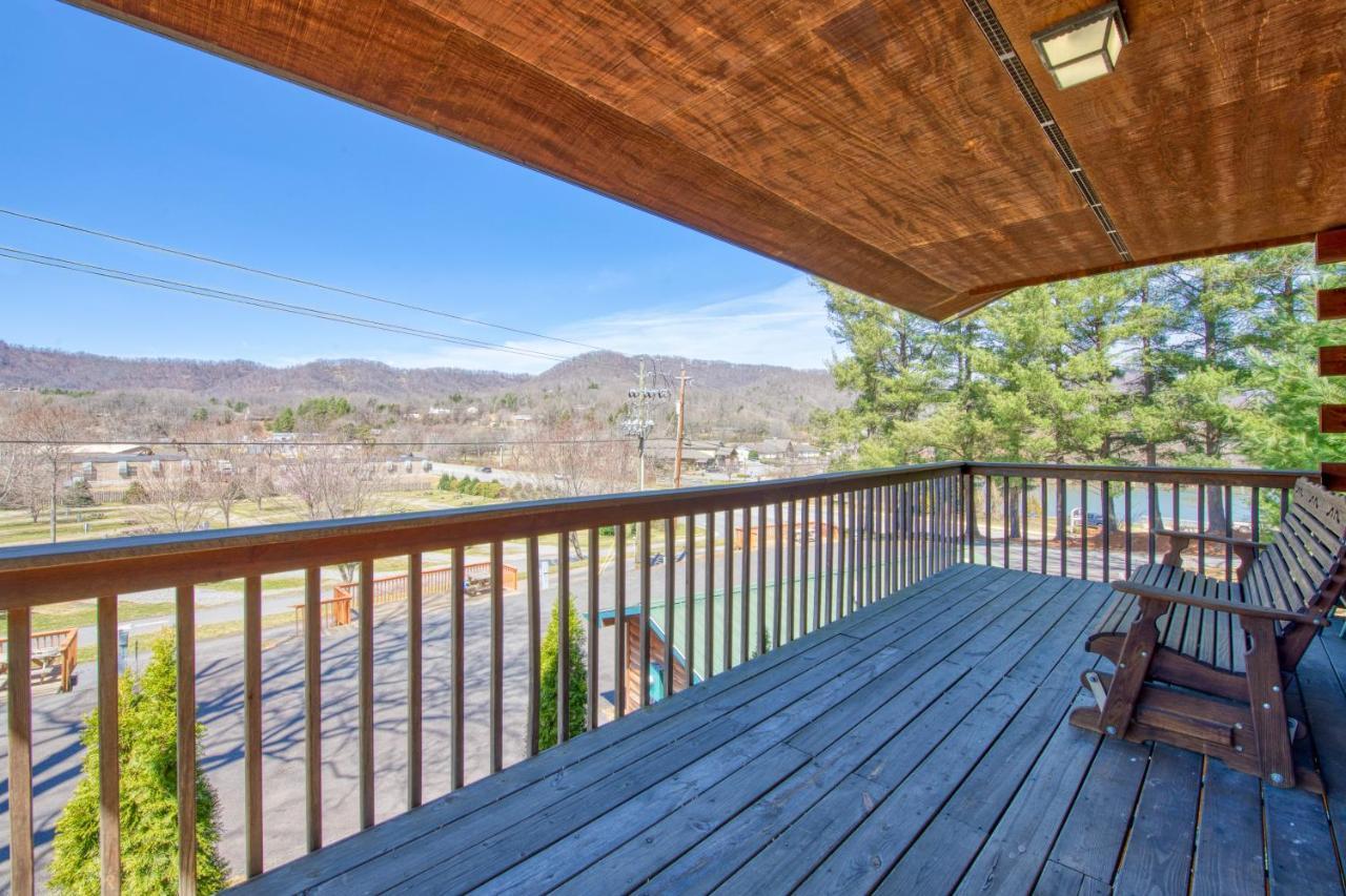 Campground Cabin Lake Junaluska Екстер'єр фото